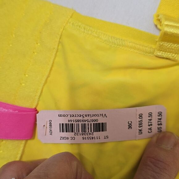 Victoria's Secret Yellow Floral Bra with Adjustable Straps - Picture 5 of 6